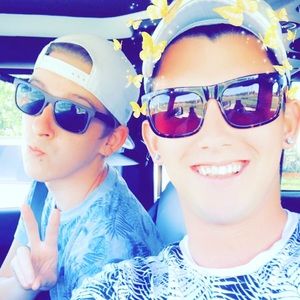 Meet your Posher, Brett